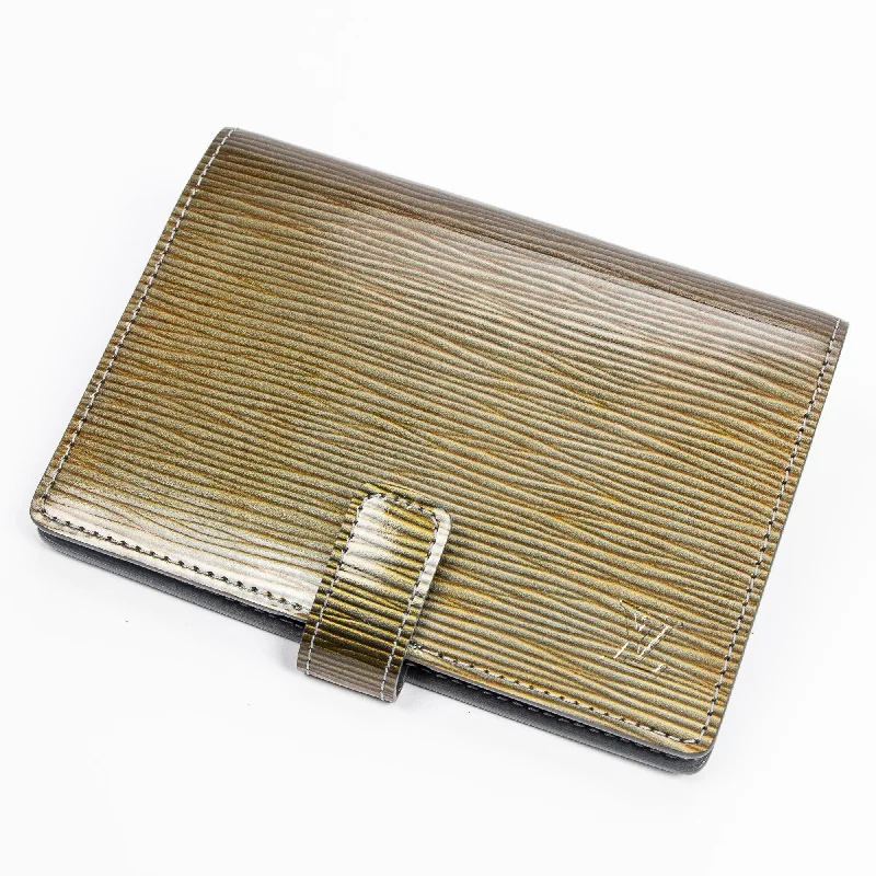 Sustainable women's money clip made from recycled materials​Agenda Cover PM