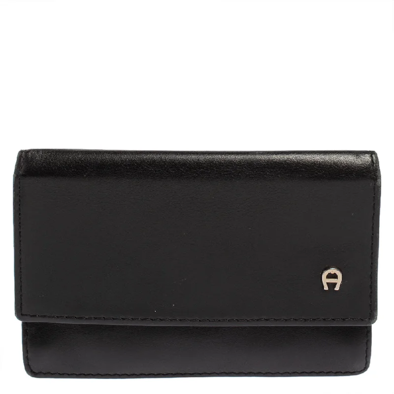 Women's money clip with a fingerprint - resistant finish​Aigner Black Leather Card Holder