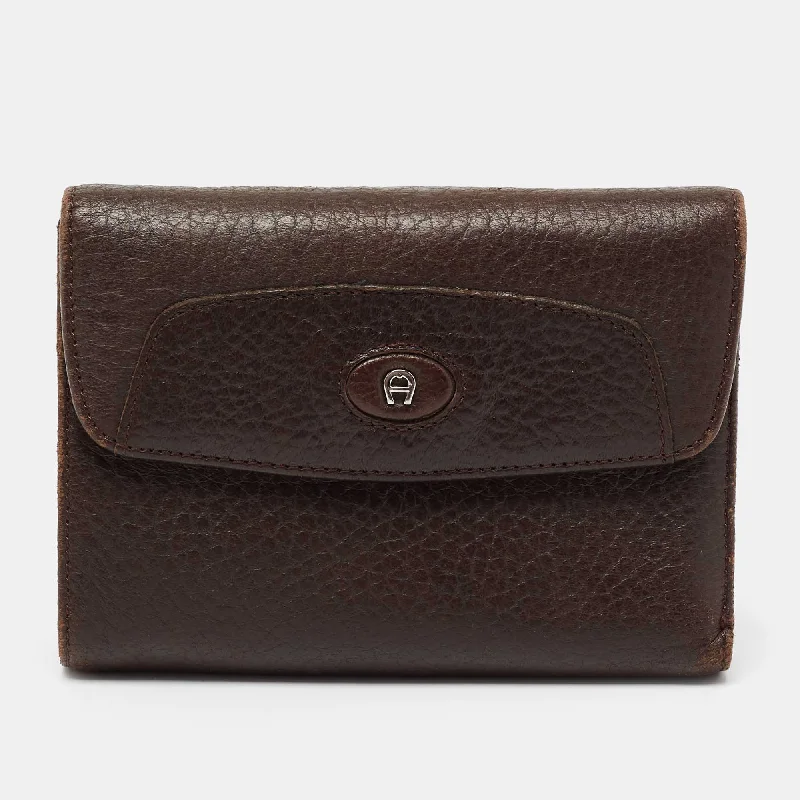 Women's money clip in gold - tone metal​Aigner Brown Leather Logo Flap Trifold Wallet
