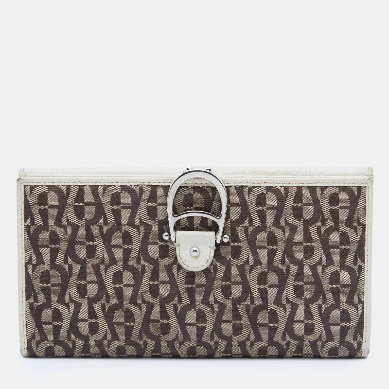 Women's money clip with a quilted texture​Aigner Off White/brown Leather And Signature Canvas Continental Wallet