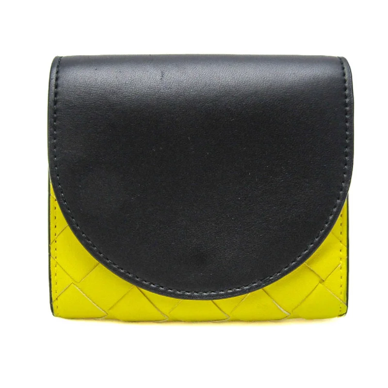 Women's money clip for a DIY - inspired styleBottega Veneta Intrecciato  Leather Wallet  (Pre-Owned)