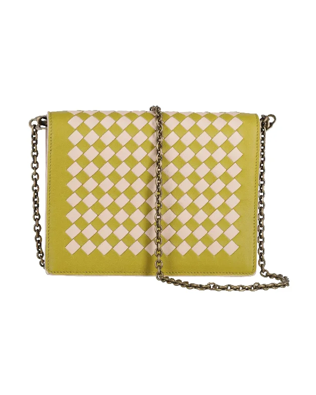 Women's money clip for travel - easy to carryBottega Veneta Intrecciato Small Chain Wallet Bag in Green Leather Women's money clip for travel - easy to carryBottega Veneta Intrecciato Small Chain Wallet Bag in Green Leather