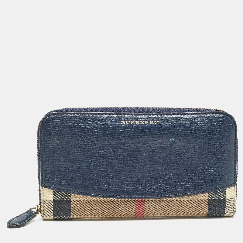 Women's leather money clip with embossed design​Burberry Navy Blue/beige House Check Canvas And Leather Zip Continental Wallet