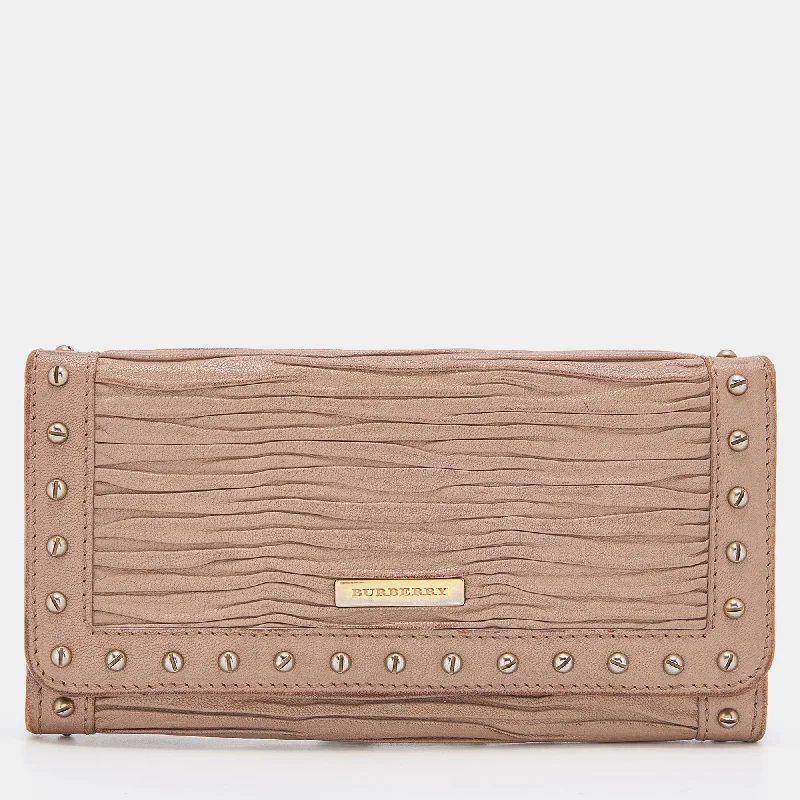 Women's money clip with a personalized engraving optionBurberry Old Rose Pleated Leather Flap Continental Wallet Women's money clip with a personalized engraving optionBurberry Old Rose Pleated Leather Flap Continental Wallet