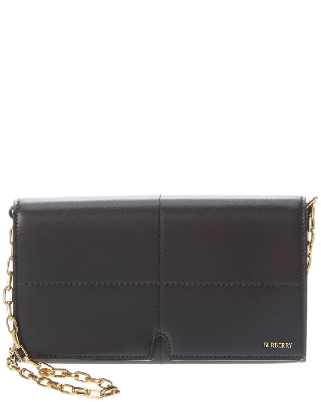 Women's money clip in a metallic sheen finishBurberry Snip Leather Wallet On Chain Women's money clip in a metallic sheen finishBurberry Snip Leather Wallet On Chain
