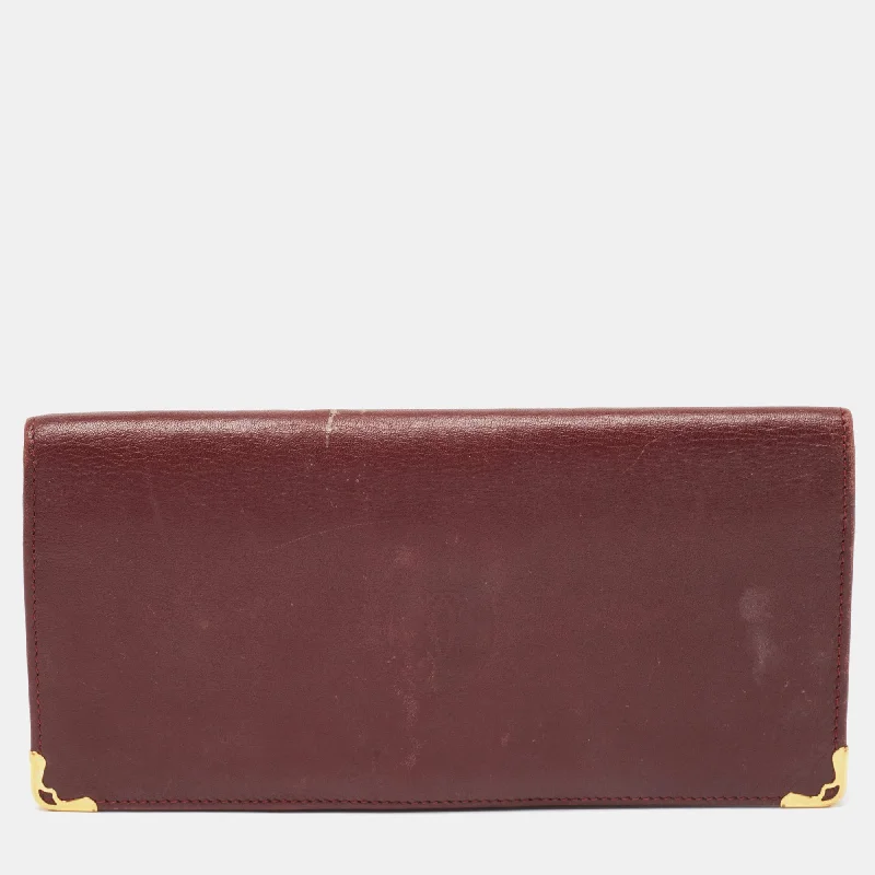 Colorful women's money clip for a pop of styleCartier Burgundy Leather Must De Cartier Long Bifold Wallet Colorful women's money clip for a pop of styleCartier Burgundy Leather Must De Cartier Long Bifold Wallet