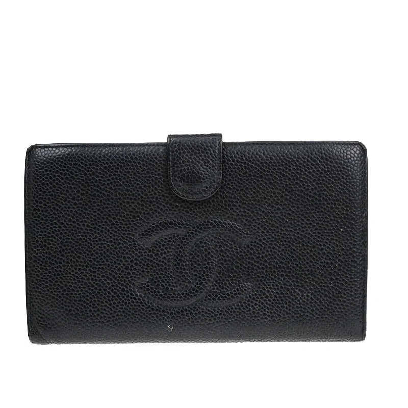 Women's money clip with a swarovski crystal accentChanel Coco Mark Leather Wallet (Pre-Owned) Women's money clip with a swarovski crystal accentChanel Coco Mark Leather Wallet (Pre-Owned)