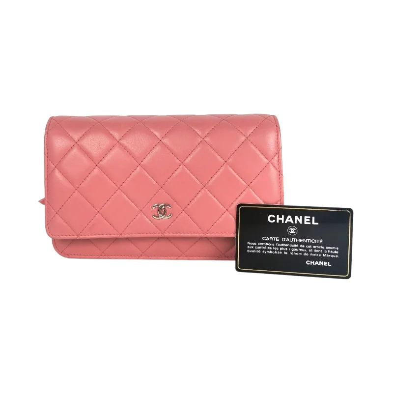 Women's money clip with a quilted texture​Chanel WoC Pink Lambskin Silver