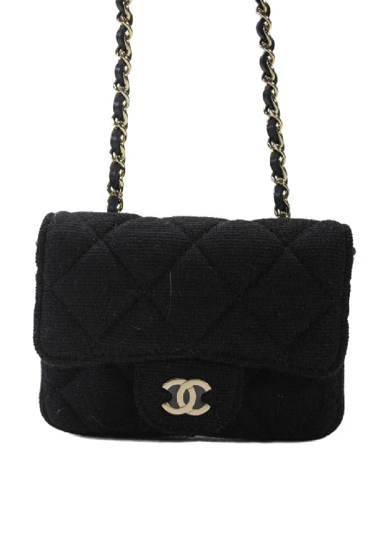 Women's money clip with a tassel for added flair​Chanel Womens Quilted CC Chain Link Card Holder Belt Bag Black Cotton
