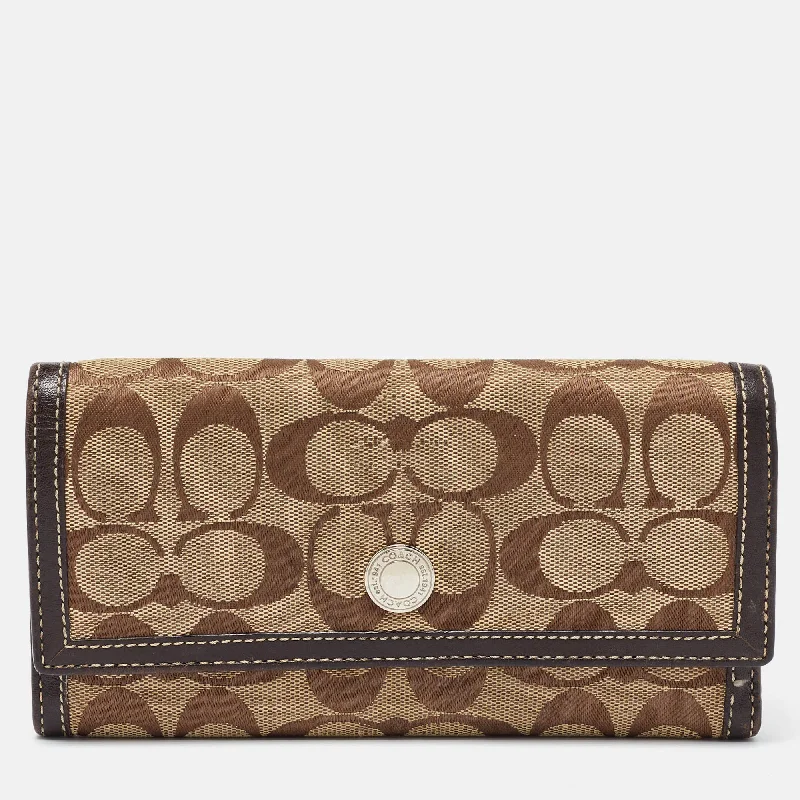 Elegant women's money clip for formal occasions​Coach Beige/brown Signature Canvas And Leather Continental Wallet