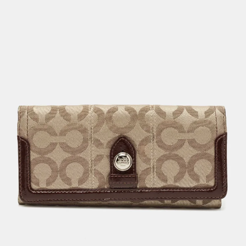 Women's money clip with a double - sided design​Coach Beige/brown Signature Canvas And Patent Leather Flap Continental Wallet