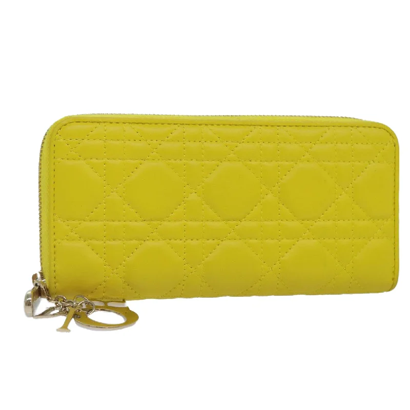 Women's money clip with a braided leather strapDior Cannage Lady Leather Wallet (Pre-Owned) Women's money clip with a braided leather strapDior Cannage Lady Leather Wallet (Pre-Owned)