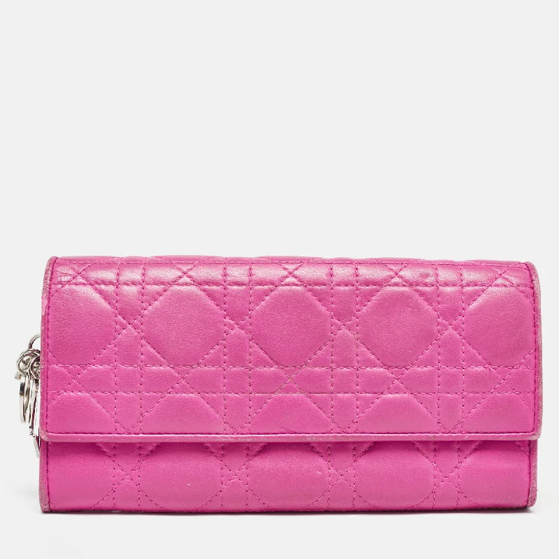 Women's money clip for minimalist fashionistas​Dior Pink Cannage Leather Lady Dior Wallet On Chain..