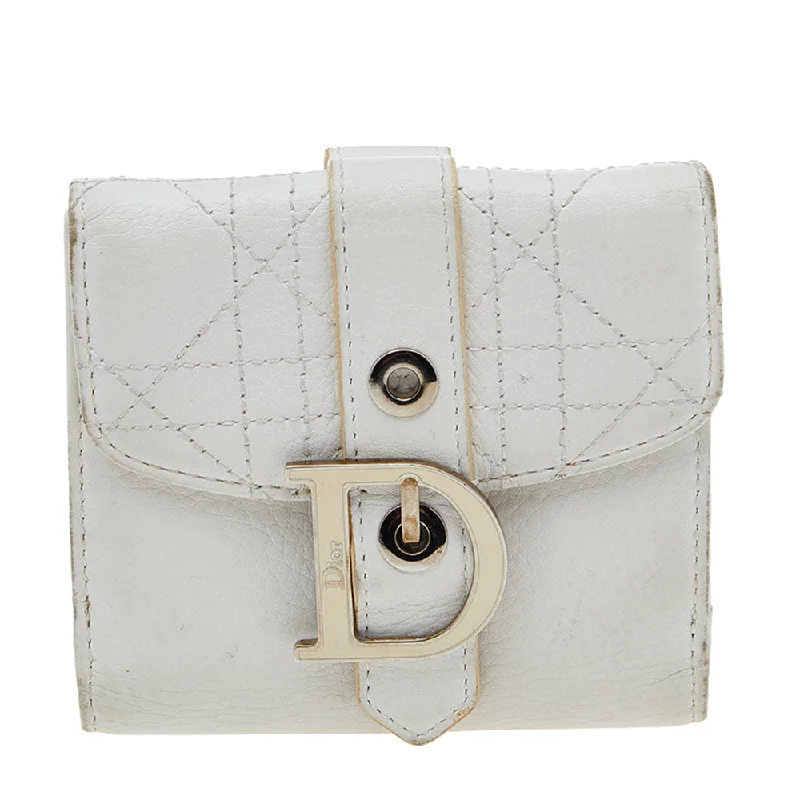 Women's money clip for eco - conscious consumers​Dior White Cannage Leather French Wallet
