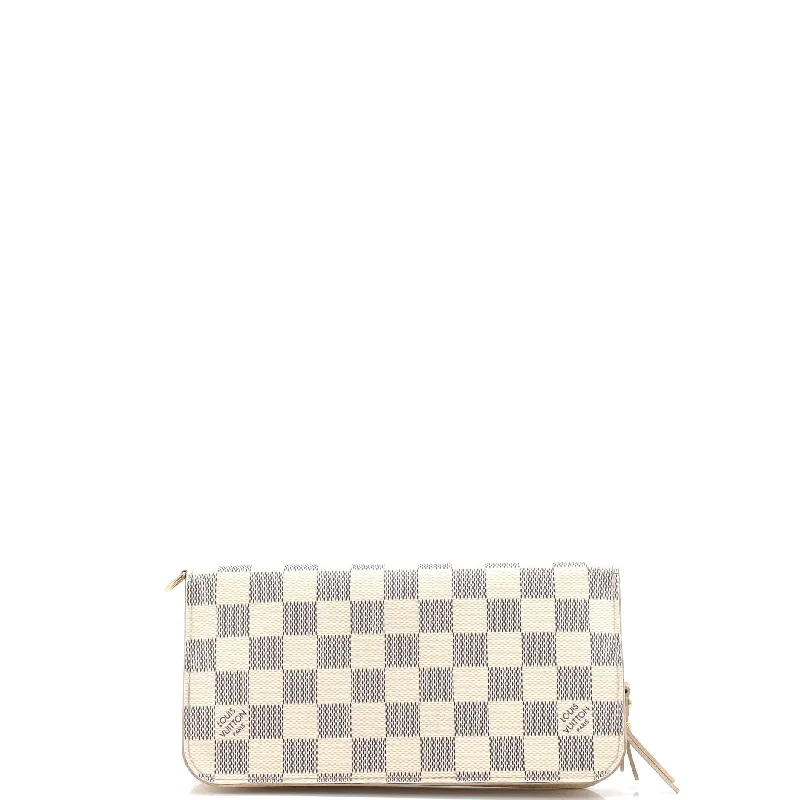Women's money clip for a back - to - school accessory​Insolite Wallet Damier