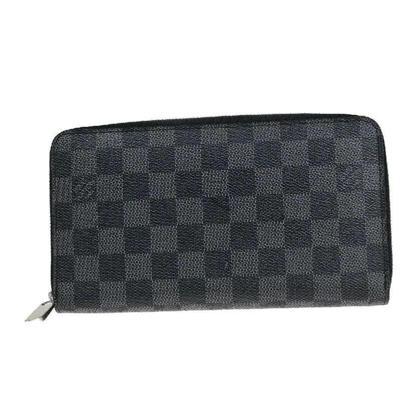 Lightweight women's money clip for everyday use​Louis Vuitton Zippy Organizer  Canvas Wallet  (Pre-Owned)