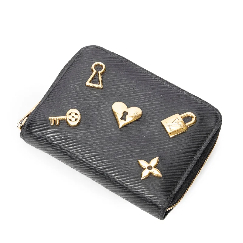Women's money clip with a personalized engraving option​Love Lock Zippy Coin Purse