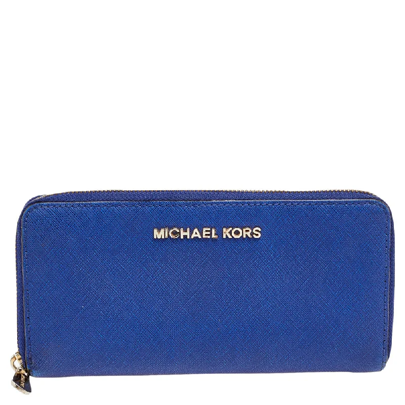 Women's money clip for minimalist fashionistasMichael Kors Blue Leather Bedford Continental Wallet.. Women's money clip for minimalist fashionistasMichael Kors Blue Leather Bedford Continental Wallet..