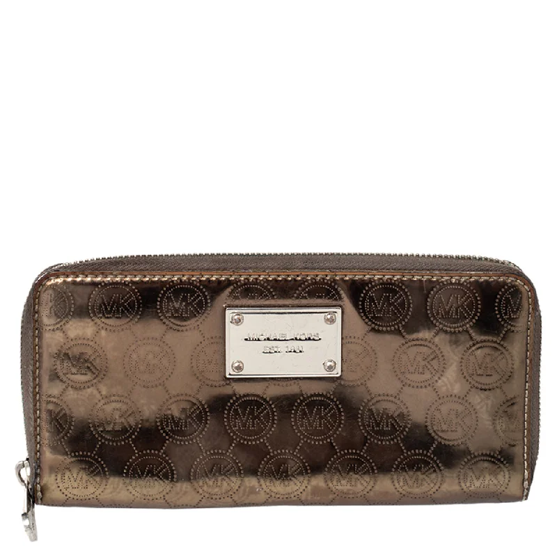 Women's money clip for a bridal party gift​Michael Kors Metallic Gold Leather Jet Set Zip Around Wallet