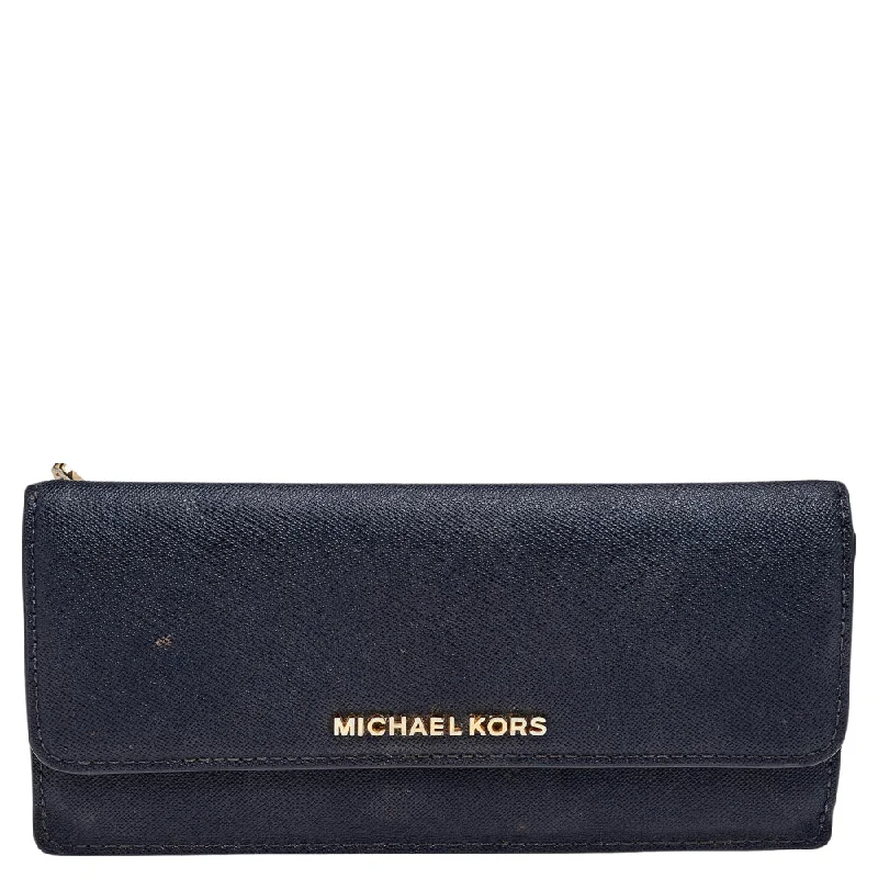 Women's money clip with a heart - shaped cutoutMichael Kors Navy Blue Saffiano Leather Jet Set Travel Flat Wallet.. Women's money clip with a heart - shaped cutoutMichael Kors Navy Blue Saffiano Leather Jet Set Travel Flat Wallet..