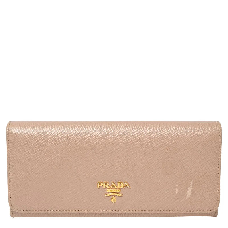 Women's money clip in a pastel color palettePrada Beige Saffiano Lux Leather Flap Continental Wallet.. Women's money clip in a pastel color palettePrada Beige Saffiano Lux Leather Flap Continental Wallet..