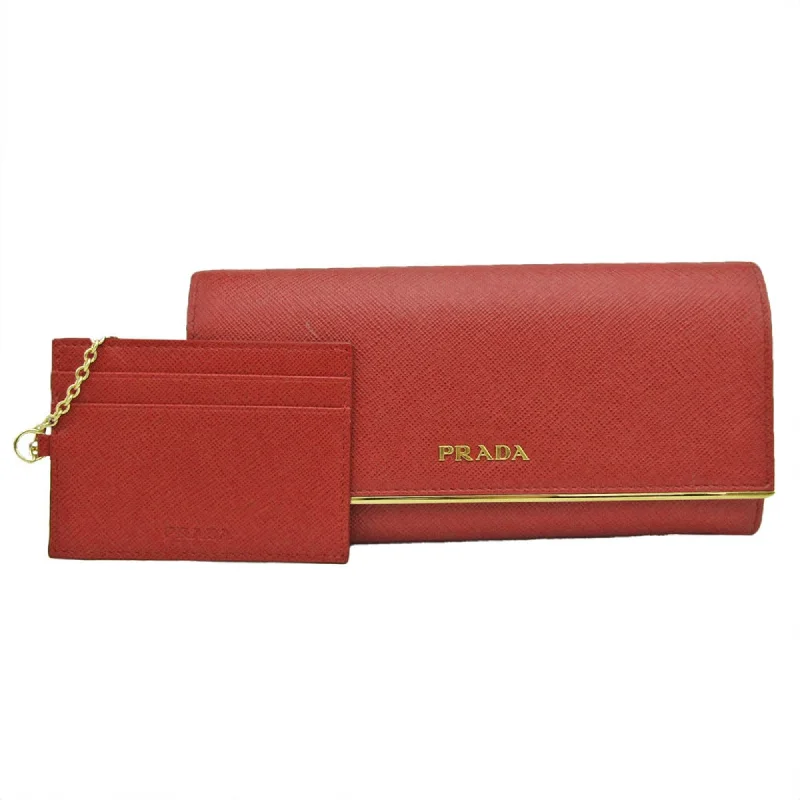 Women's money clip for the modern bohemian stylePrada Saffiano Metal Wallet (Pre-Owned) Women's money clip for the modern bohemian stylePrada Saffiano Metal Wallet (Pre-Owned)