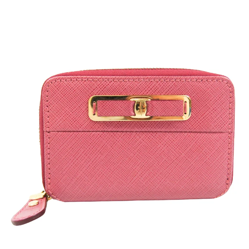 Designer women's money clip for luxury loversSalvatore Ferragamo Vara Leather Wallet (Pre-Owned) Designer women's money clip for luxury loversSalvatore Ferragamo Vara Leather Wallet (Pre-Owned)