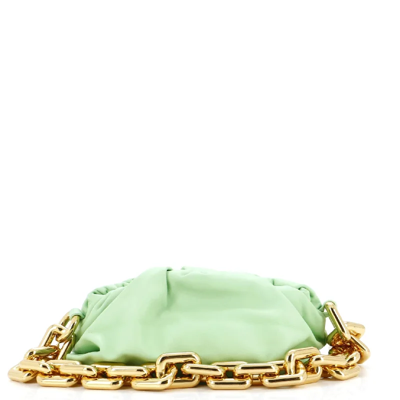 Women's money clip for minimalist fashionistas​The Chain Pouch Leather Teen