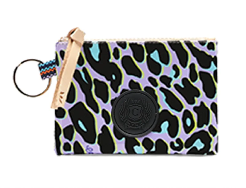 Women's money clip for minimalist fashionistas​Women's Pouch In Deedee