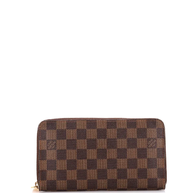 Women's money clip for a DIY - inspired styleZippy Organizer Damier