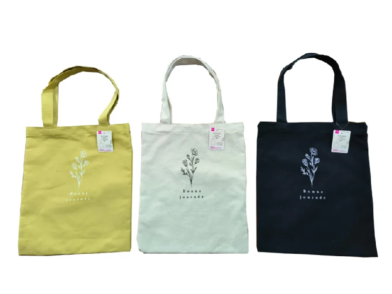 Faux Fur - Trimmed Tote Bag in White for a Cozy Winter LookTote Bag Vertical
