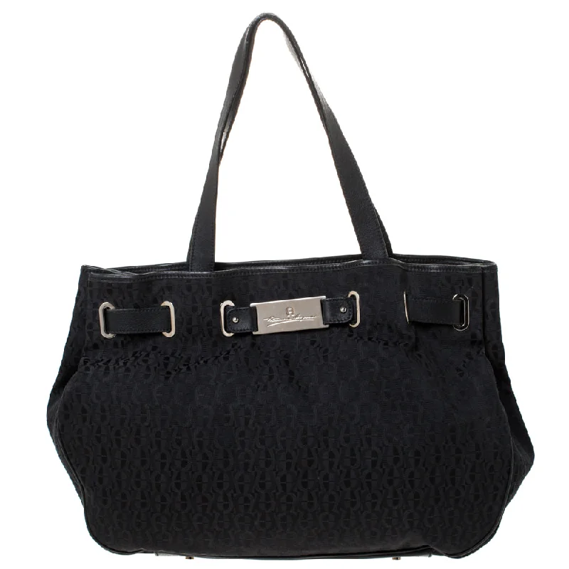 Oversized Jute Tote Bag in Natural Color with Rope Handles for a Beach VacationAigner  Signature Canvas And Leather Tote