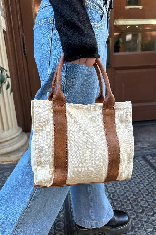 Metallic Tote Bag in Rose Gold with Chain Handles for a Glamorous Night OutMini Tote Bag Metallic Tote Bag in Rose Gold with Chain Handles for a Glamorous Night OutMini Tote Bag