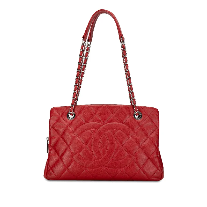 Medium - Sized Canvas Tote Bag in Navy Blue with Striped Pattern for a Nautical - Inspired LookRed Chanel CC Petite Caviar Soft Tote