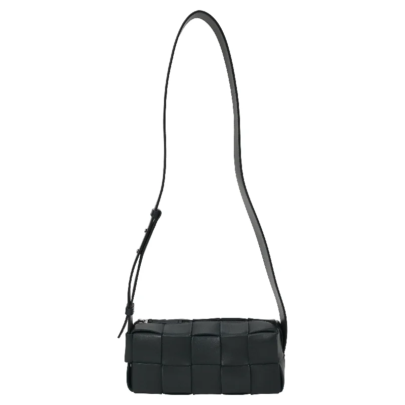 Leather Shoulder Bag with Magnetic Closure in Black for Quick AccessBottega Veneta Small Brick Cassette Shoulder Bag in Green Lambskin Leather