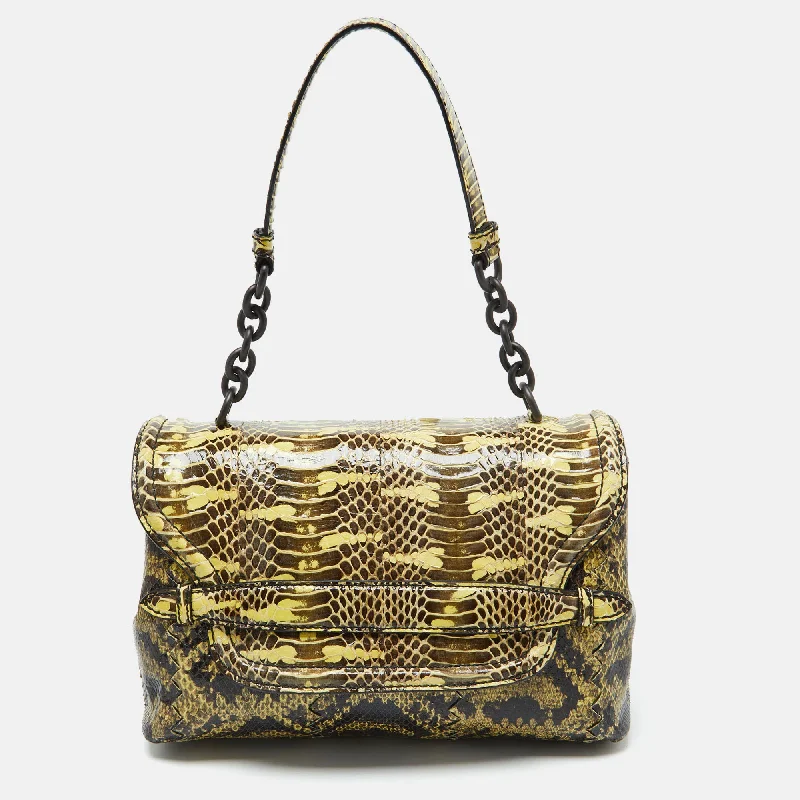 Shoulder Bag with Chain Strap in Silver for a Trendy AppearanceBottega Veneta Yellow/brown Intrecciato Karung And Watersnake Detail Flap Shoulder Bag Shoulder Bag with Chain Strap in Silver for a Trendy AppearanceBottega Veneta Yellow/brown Intrecciato Karung And Watersnake Detail Flap Shoulder Bag