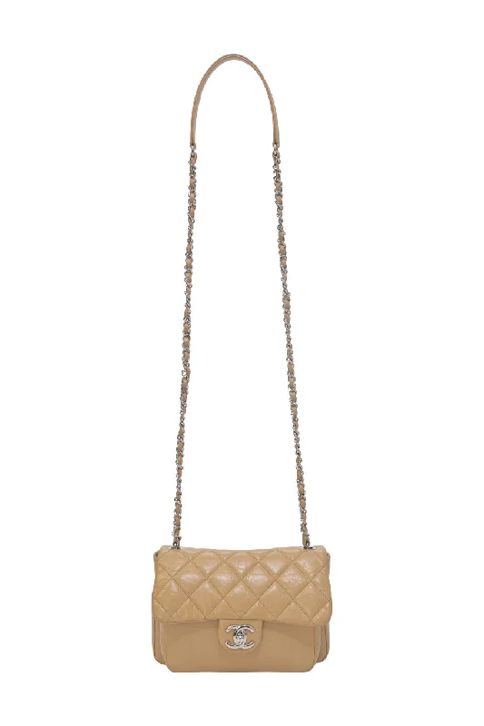 Metallic Shoulder Bag in Gold for Special Occasions[WB6279] Chanel | Cross-Body Bag