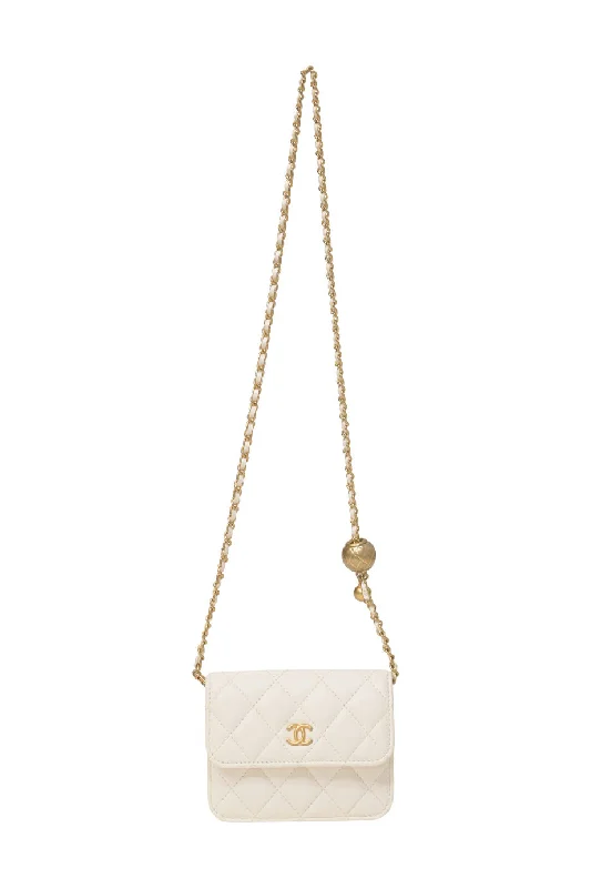 Embroidered Denim Shoulder Bag in Blue for a Vintage Vibe[WB6605] Chanel | Cross-Body Bag