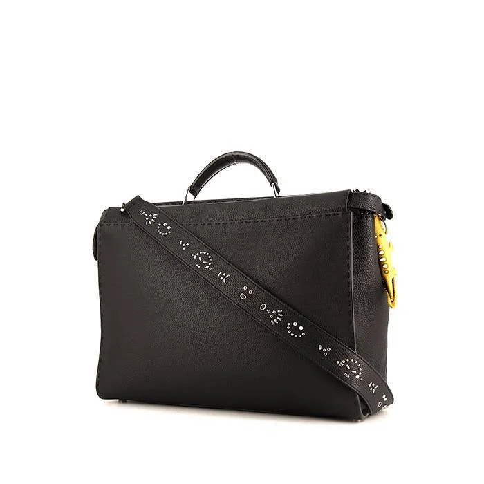 Women's Shoulder Bag with Zippered Pockets in Orange for SafetyFendi Peekaboo Selleria large model shoulder bag in black leather Women's Shoulder Bag with Zippered Pockets in Orange for SafetyFendi Peekaboo Selleria large model shoulder bag in black leather