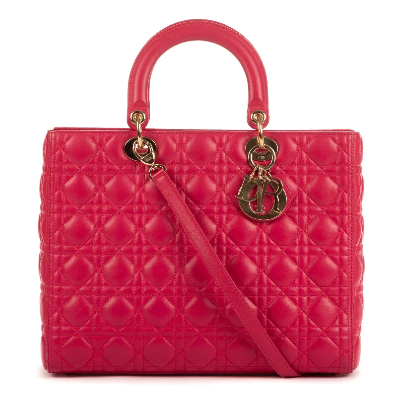 Quilted Shoulder Bag in Cream for a Classic and Elegant LookLady Large