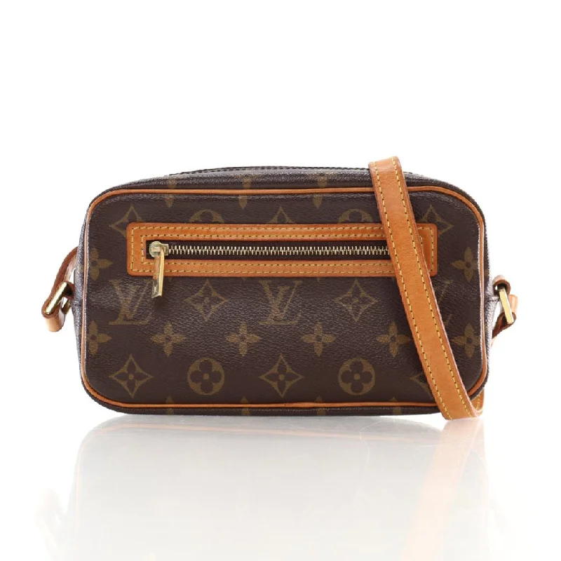 Shoulder Bag with Chain Strap in Silver for a Trendy AppearanceLouis Vuitton Cite Pochette