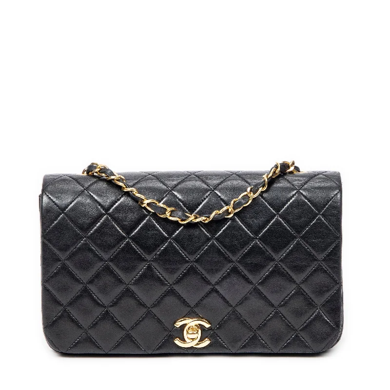 Shoulder Bag with Geometric Pattern in Multicolor for a Contemporary StyleMademoiselle Full Flap Shoulder Bag with Geometric Pattern in Multicolor for a Contemporary StyleMademoiselle Full Flap