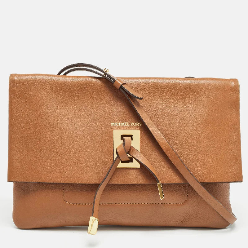 Women's Shoulder Bag with Zippered Pockets in Orange for SafetyMichael Kors Brown Leather Fold Over Flap Shoulder Bag Women's Shoulder Bag with Zippered Pockets in Orange for SafetyMichael Kors Brown Leather Fold Over Flap Shoulder Bag