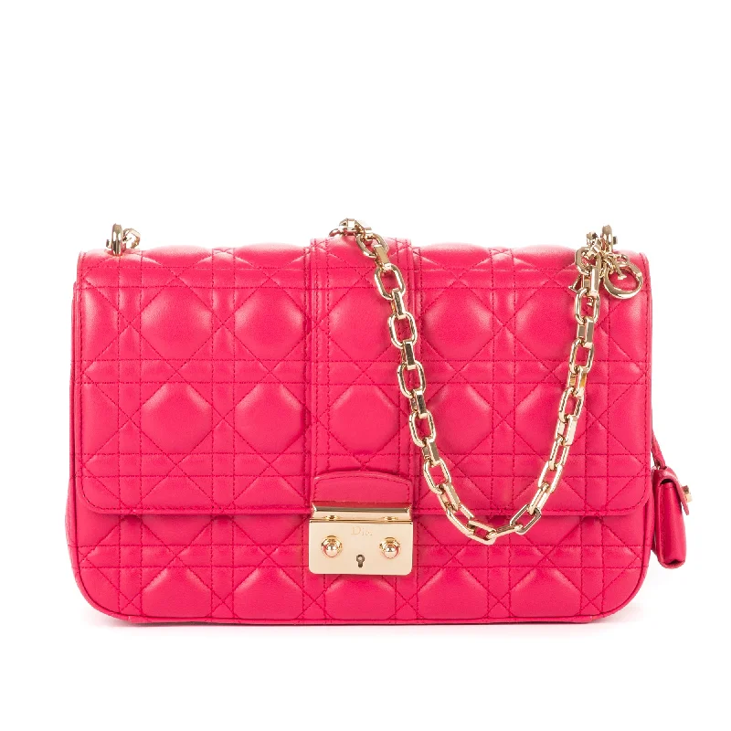 Women's Shoulder Bag with Adjustable Strap in Pink for ComfortMiss Dior Medium