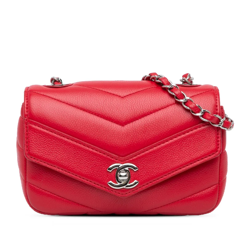 Vegan Leather Shoulder Bag in Gray for Ethical Fashion LoversRed Chanel Mini Caviar Chevron Data Center Envelope Flap Bag Vegan Leather Shoulder Bag in Gray for Ethical Fashion LoversRed Chanel Mini Caviar Chevron Data Center Envelope Flap Bag