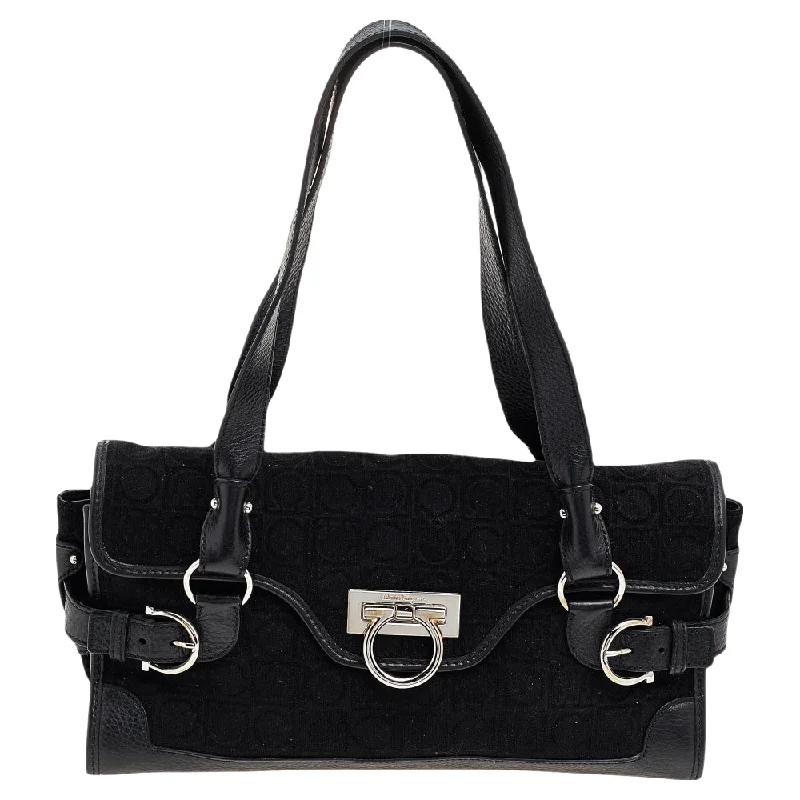 Women's Shoulder Bag with Fringe Details in Brown for a Bohemian StyleSalvatore Ferragamo Gancini Velvet And Leather Shoulder Bag Women's Shoulder Bag with Fringe Details in Brown for a Bohemian StyleSalvatore Ferragamo Gancini Velvet And Leather Shoulder Bag