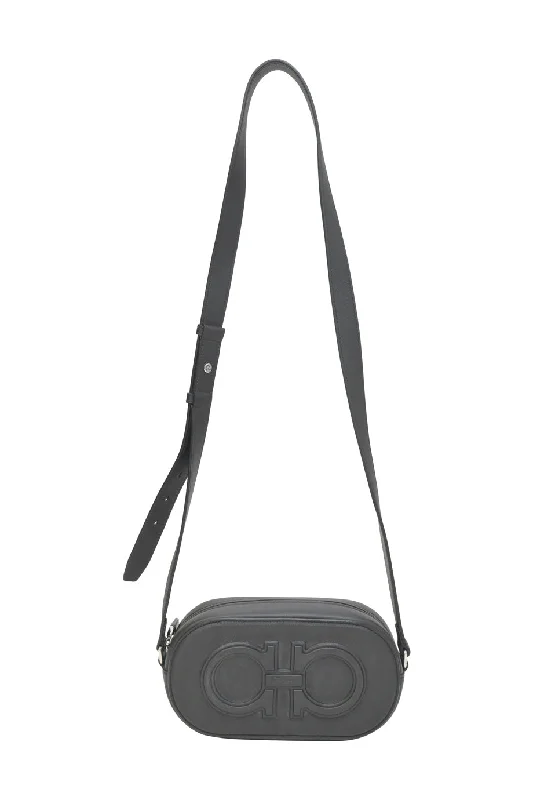 Women's Canvas Shoulder Bag in Navy with Striped Pattern for Beach Trips[WB6484] Salvatore Ferragamo | Cross-Body Bag