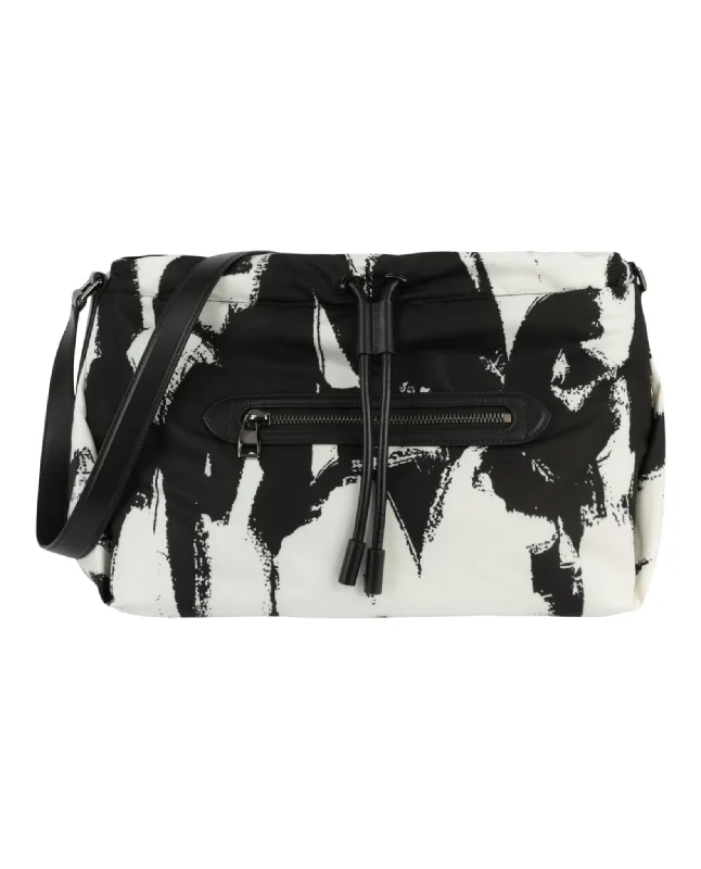 Pvc Shoulder Bag in Clear with Glitter for a Fun and Modern LookThe Ball Bundle Shoulder Bag