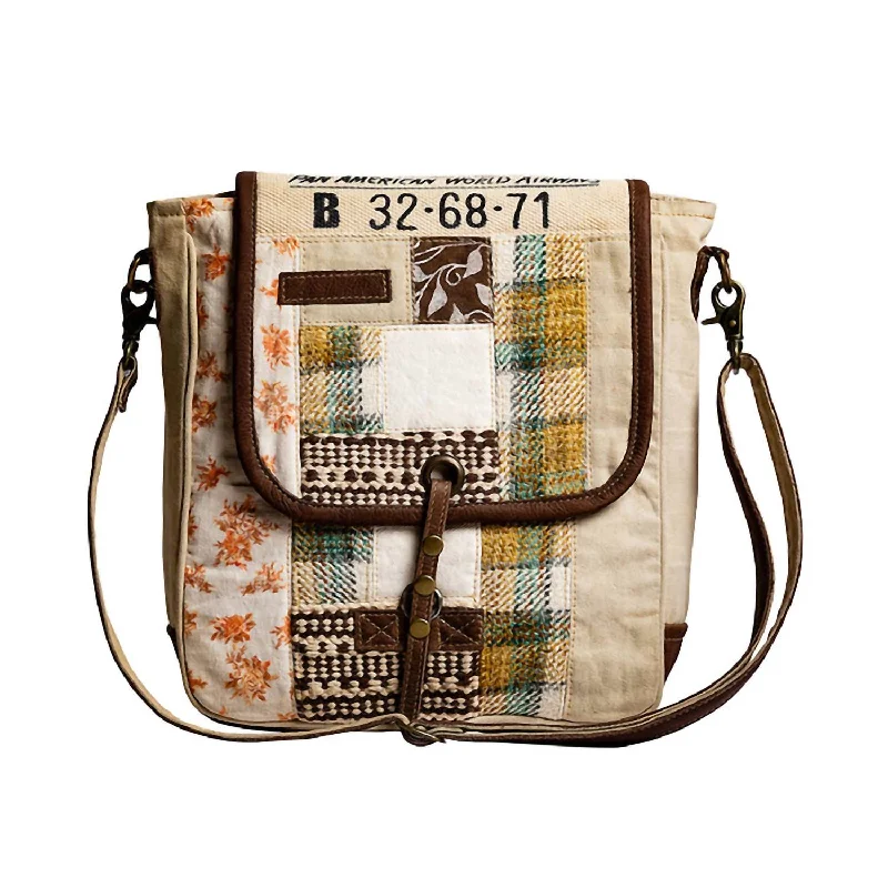 Women's Shoulder Bag with Faux Fur Strap in White for Winter StyleWomen's Pan American Shoulder Bag In Beige Women's Shoulder Bag with Faux Fur Strap in White for Winter StyleWomen's Pan American Shoulder Bag In Beige