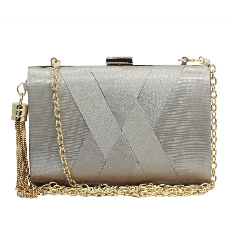 Women's Small Beaded Clutch in Silver for New Year's Eve PartyEN - 2021 CLUTCHES BAGS FOR WOMEN CS009 Women's Small Beaded Clutch in Silver for New Year's Eve PartyEN - 2021 CLUTCHES BAGS FOR WOMEN CS009